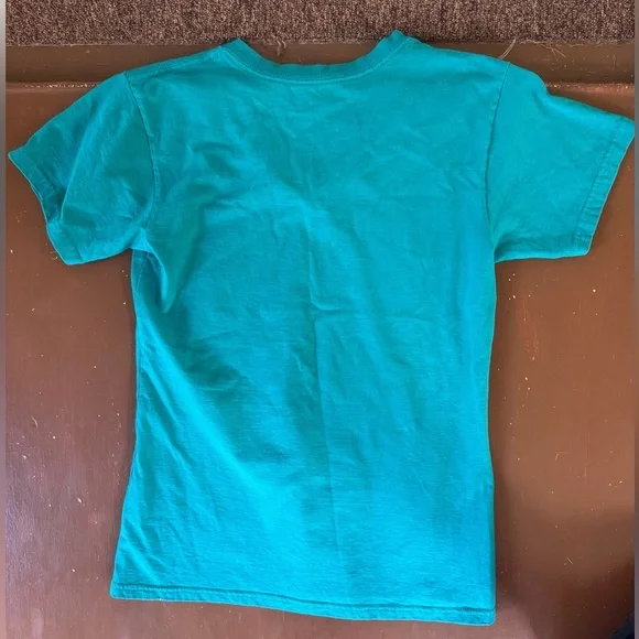 Disney Store Winnie the Pooh V Neck Tshirt - Women’s Medium - Picture 2 of 6